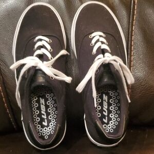 🤑 Women's Black Canvas Sneakers. Size 9.5
